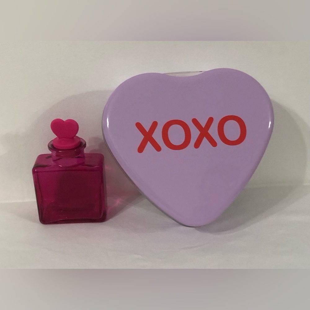 Bundle Potion glass bottle pink/Heart XOXO Tin  purple.